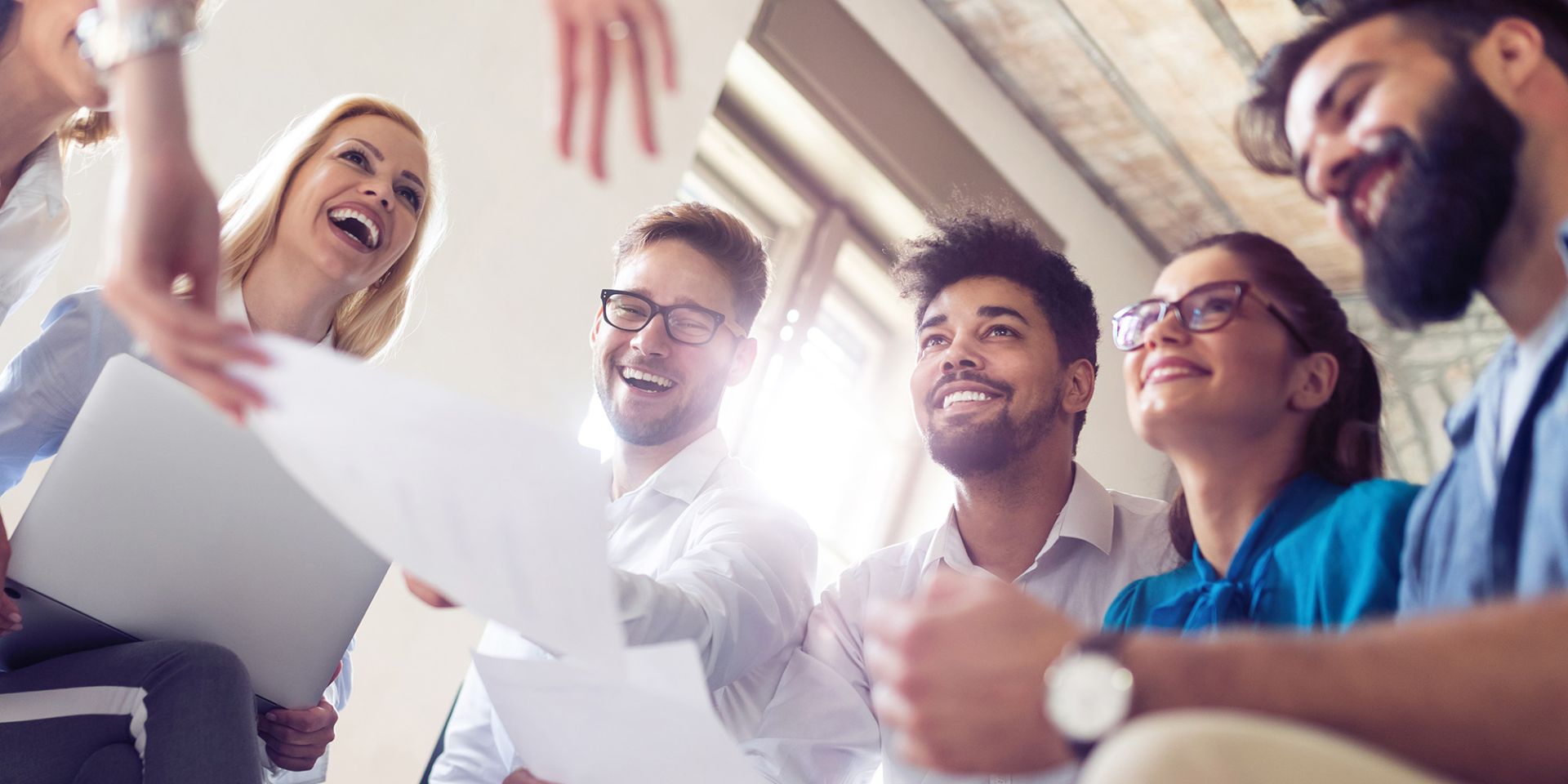 Gruppenmeeting zum Thema Employer Branding