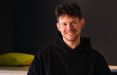 JSP, PHP – oh je, oh je? No way. Denn wenn’s um die Entwicklung und Codierung von Web-Apps, Content-Plattformen und Marketing-Tools geht, hört man von René Gehmeyer eher das: Oh, yeah! Der Mediengestalter mit dem fundierten Informatik-Background legt sich ordentlich ins Zeug, um die Online-Lösung pünktlich und bugbefreit live zu bringen. Hoste es, was es wolle. 